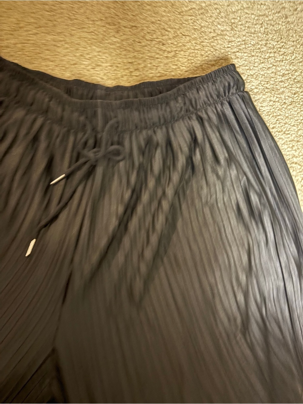 Zenana Outfitters Black Pleated Wide-Leg Pants - Picture 7 of 11